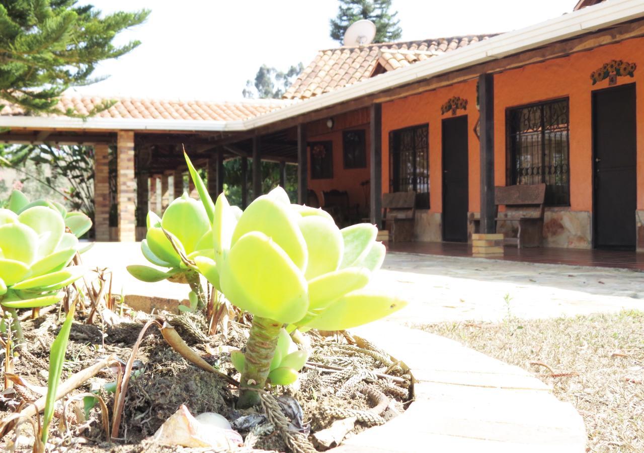 Hotel Cristo Rey Campestre Los Santos  Exterior photo
